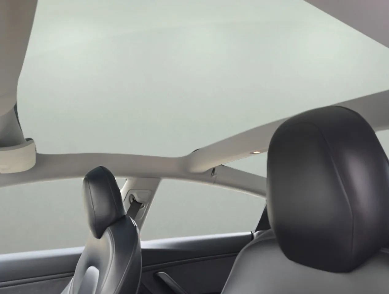 Used 2018 Tesla Model 3 Long Range AWD/4WD image 11