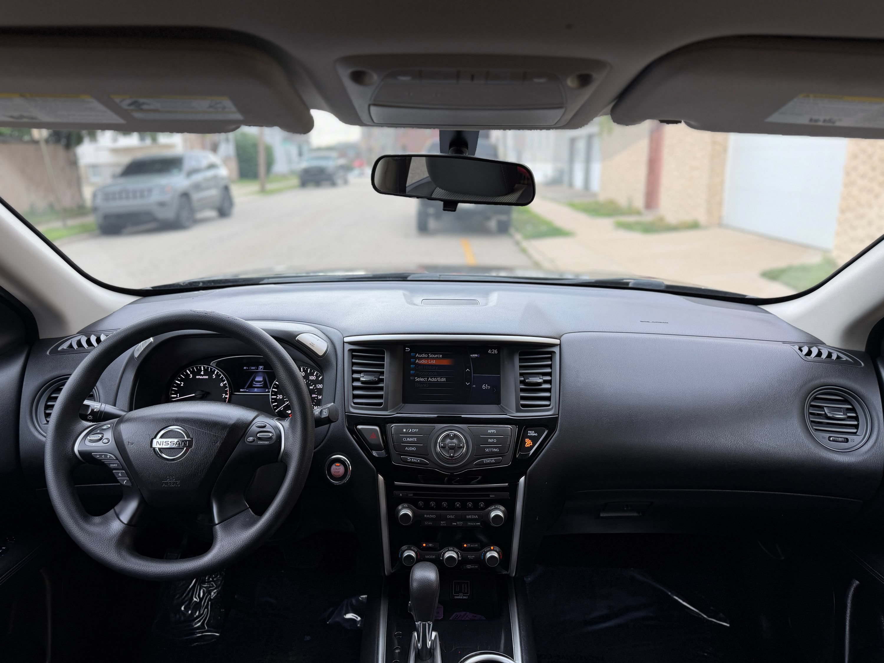 Used 2019 Nissan Pathfinder S AWD/4WD image 29