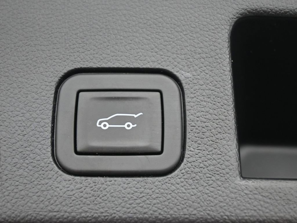 Used 2026 Chevrolet Equinox RS w/ Convenience Package III image 25