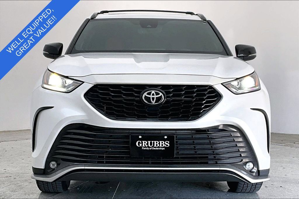 Used 2023 Toyota Highlander XSE image 6