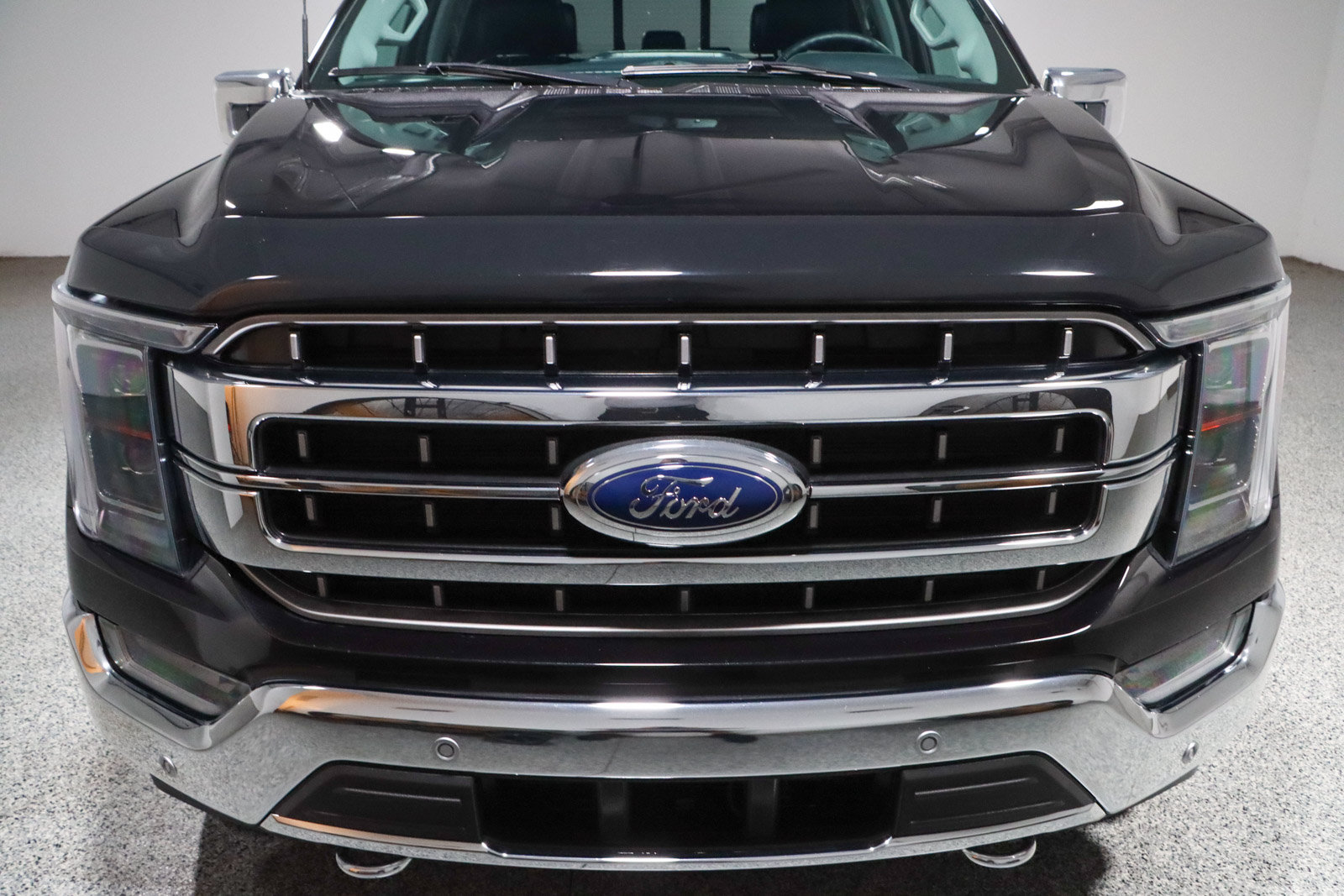 Used 2023 Ford F150 Lariat w/ Equipment Group 502A High AWD/4WD image 4