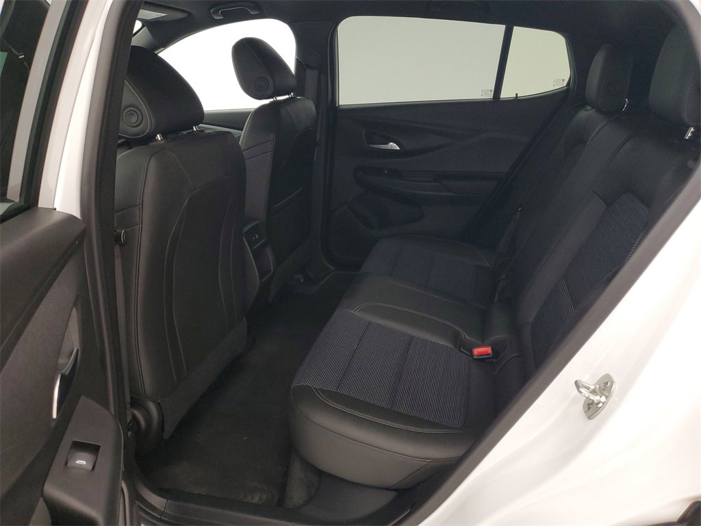 Used 2025 Buick Envista Preferred image 24