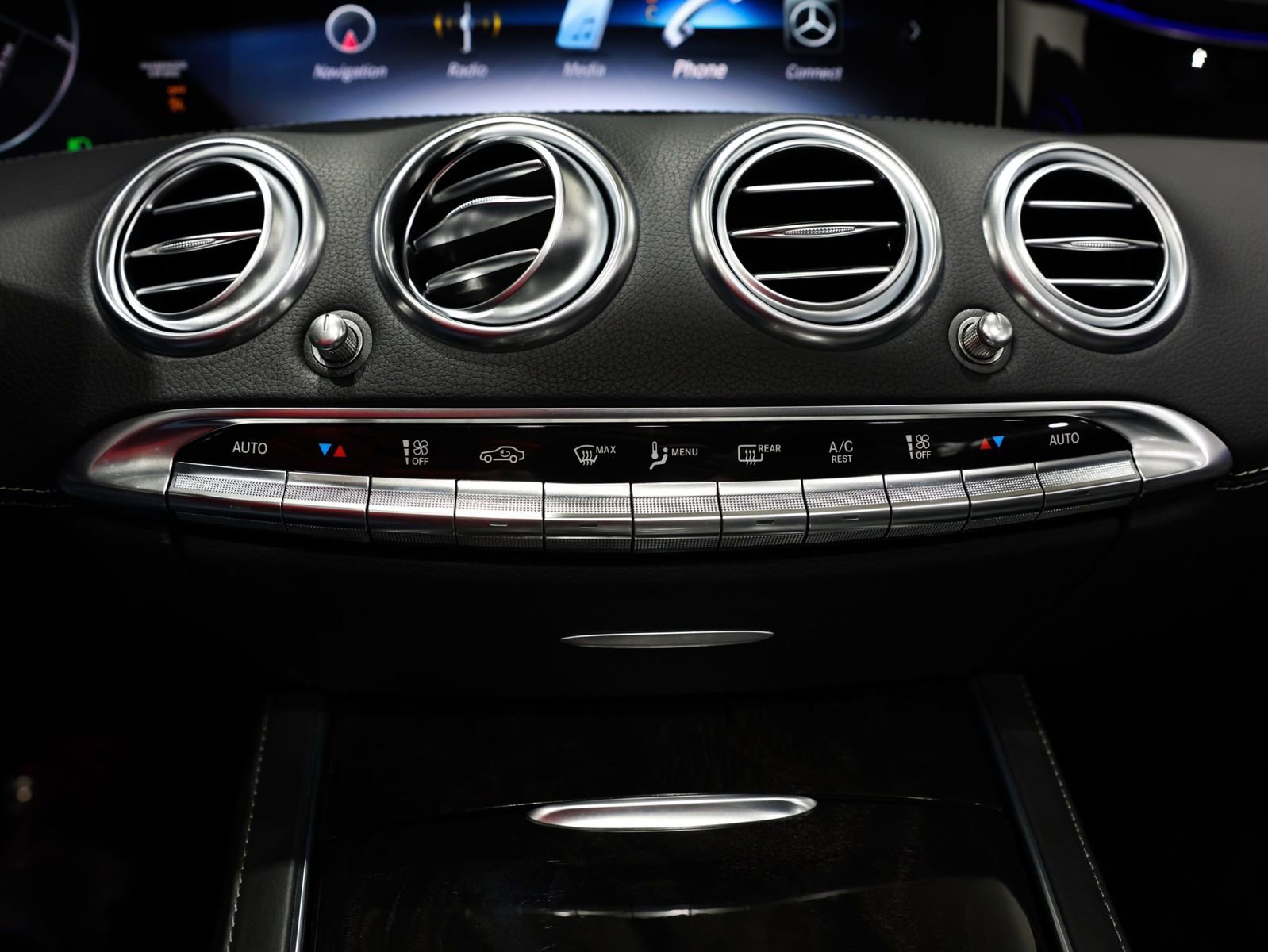 Used 2019 Mercedes-Benz S 560 Cabriolet w/ AMG Line Exterior image 39