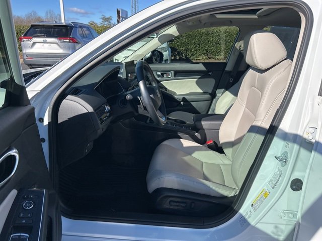 Used 2023 Honda Civic Touring image 12