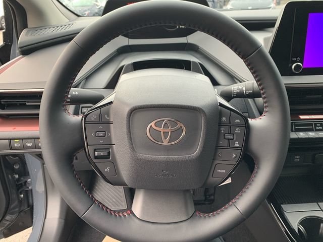 New 2026 Toyota Prius Plug-In Hybrid FWD image 18