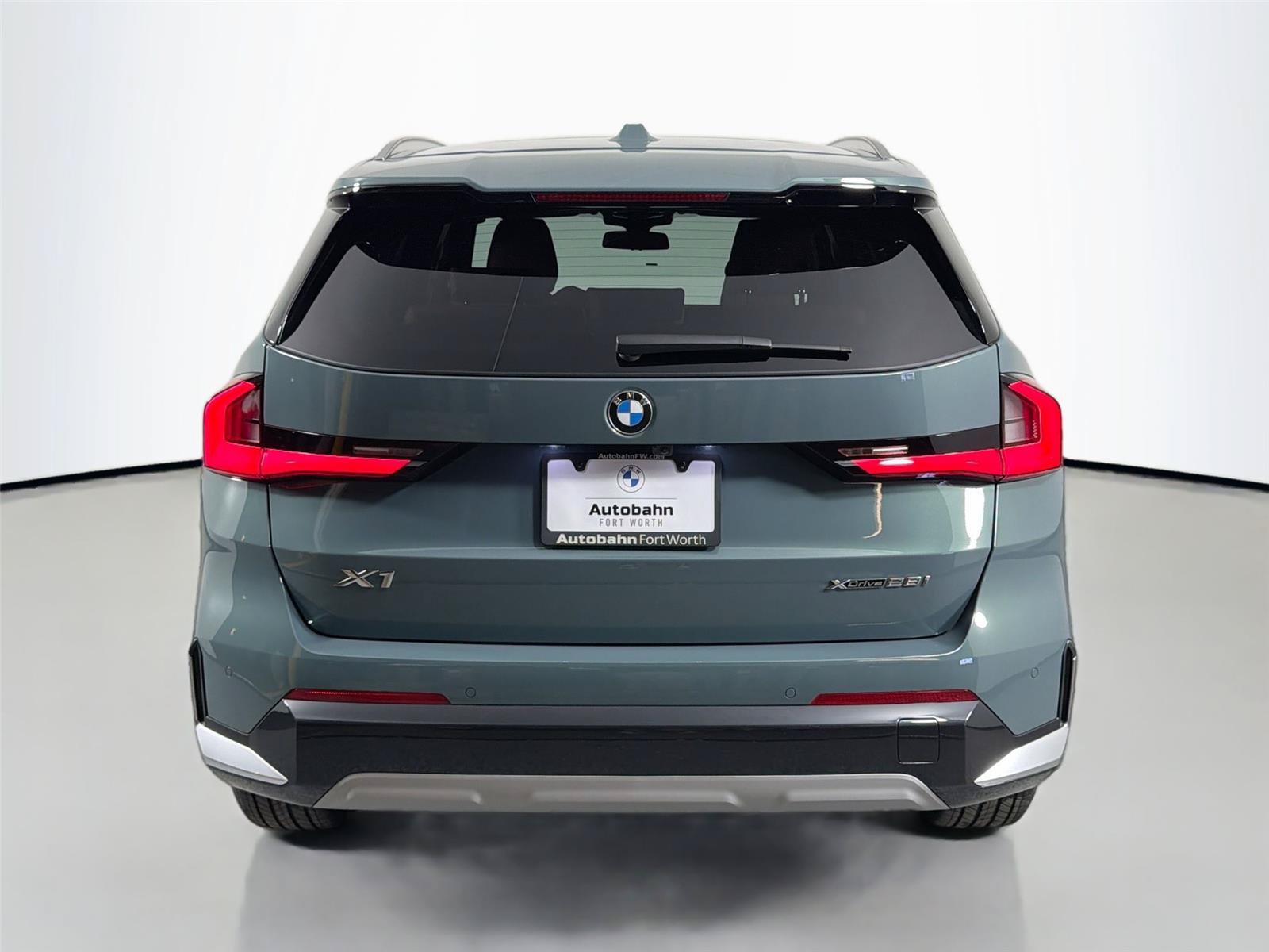 Used 2026 BMW X1 xDrive28i w/ Technology Package AWD/4WD image 7