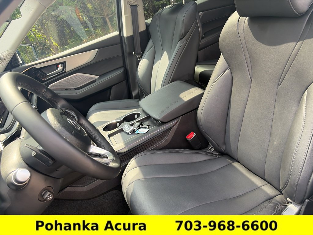 Certified 2025 Acura MDX SH-AWD image 23