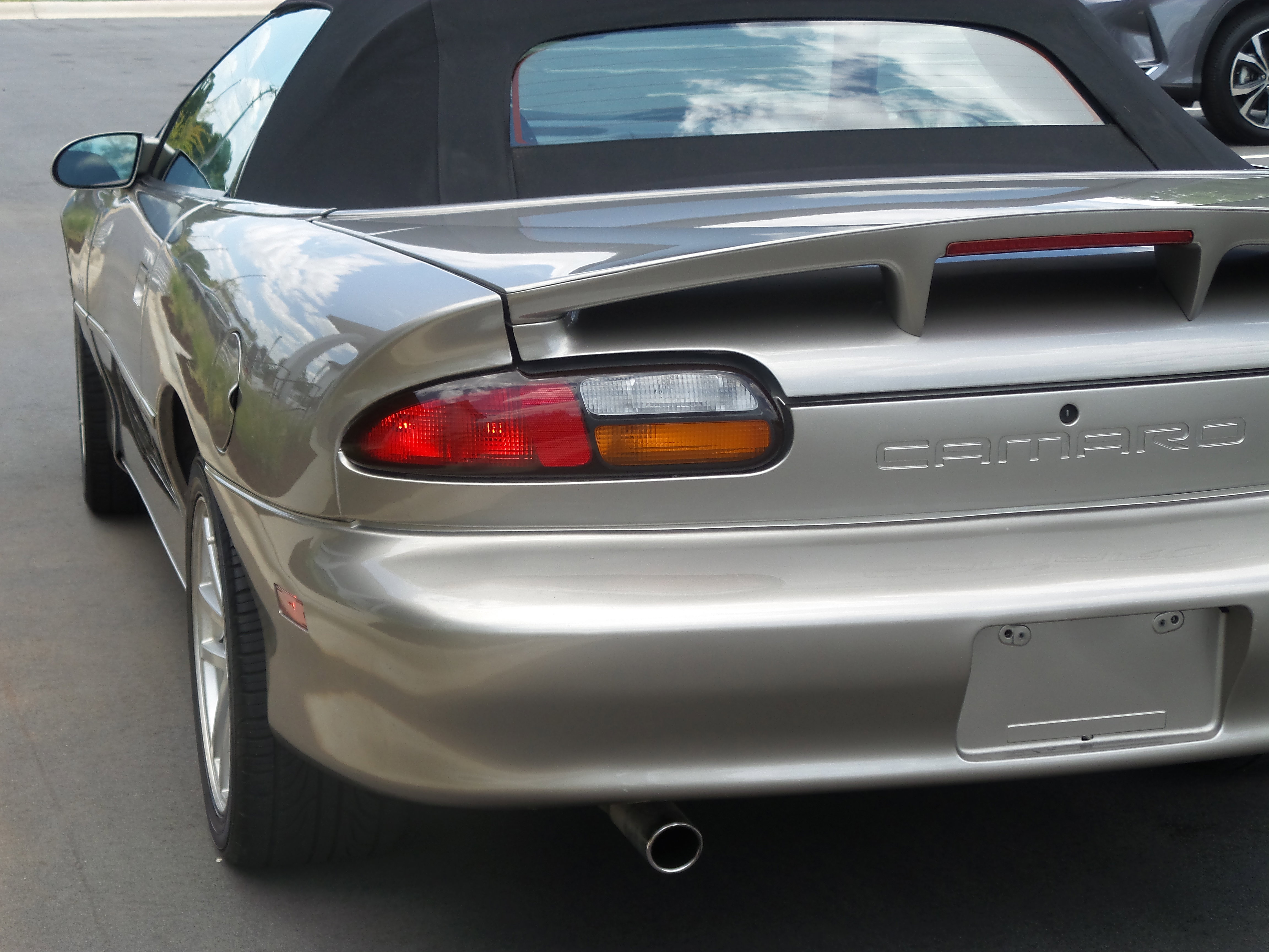 Used 2001 Chevrolet Camaro Z28 w/ SS Performance/Appearance Pkg image 30