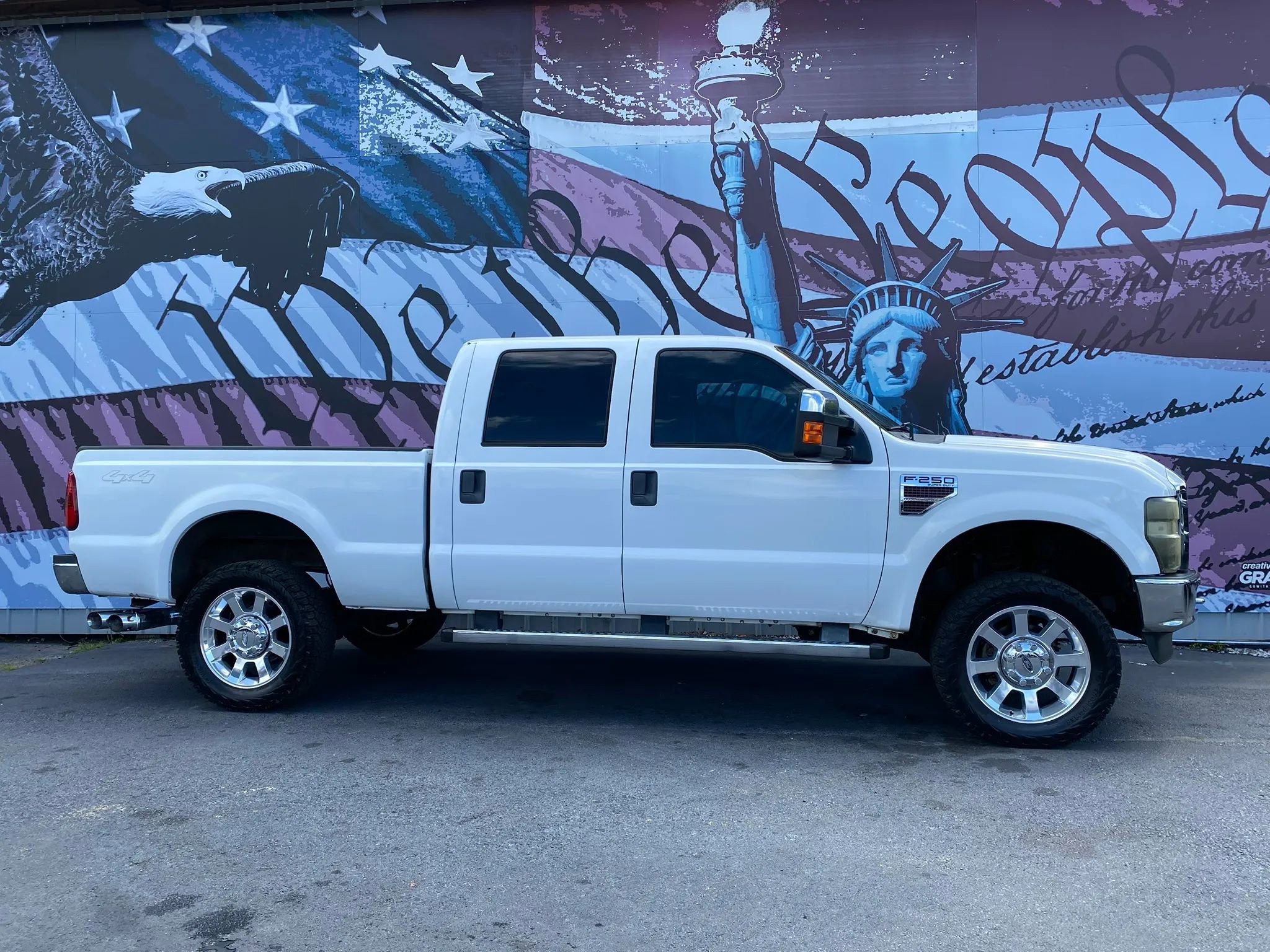 Used 2009 Ford F250 Lariat AWD/4WD image 1