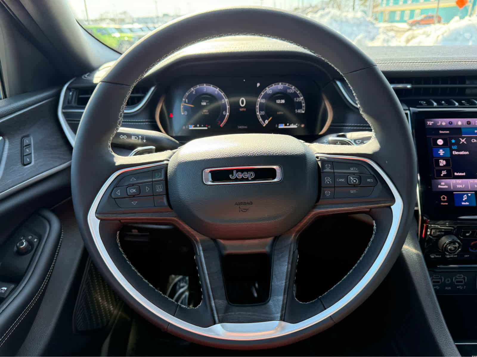 Used 2025 Jeep Grand Cherokee L Limited image 16