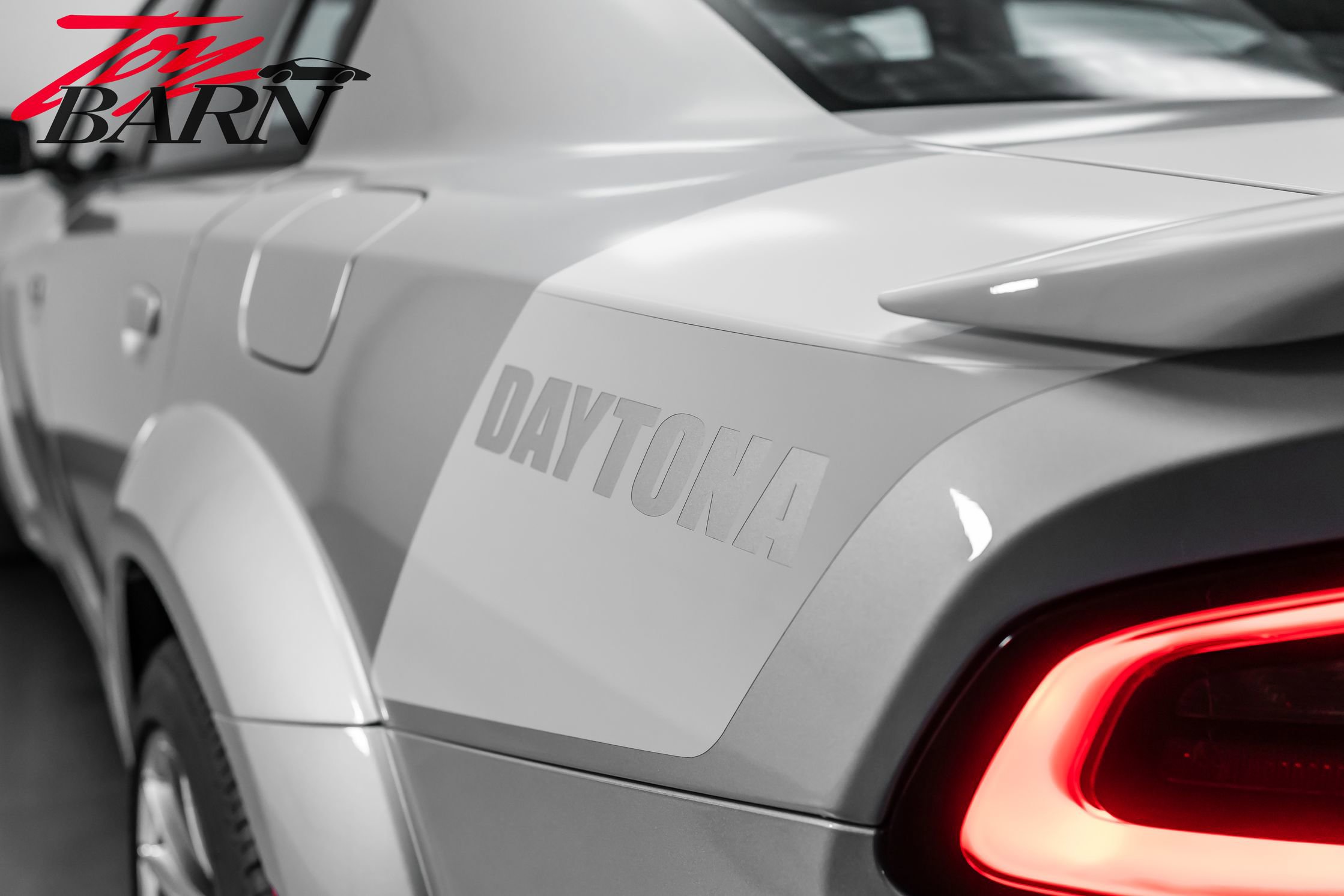 Used 2020 Dodge Charger SRT Hellcat w/ Harman/Kardon Audio Group RWD image 16