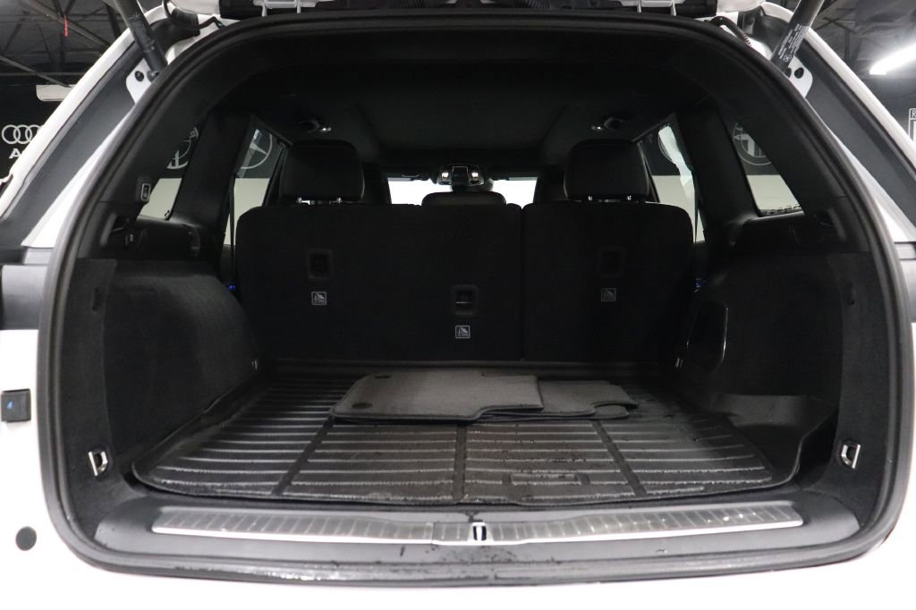 Used 2024 Jeep Grand Cherokee Overland w/ Advanced Protech Group III image 23