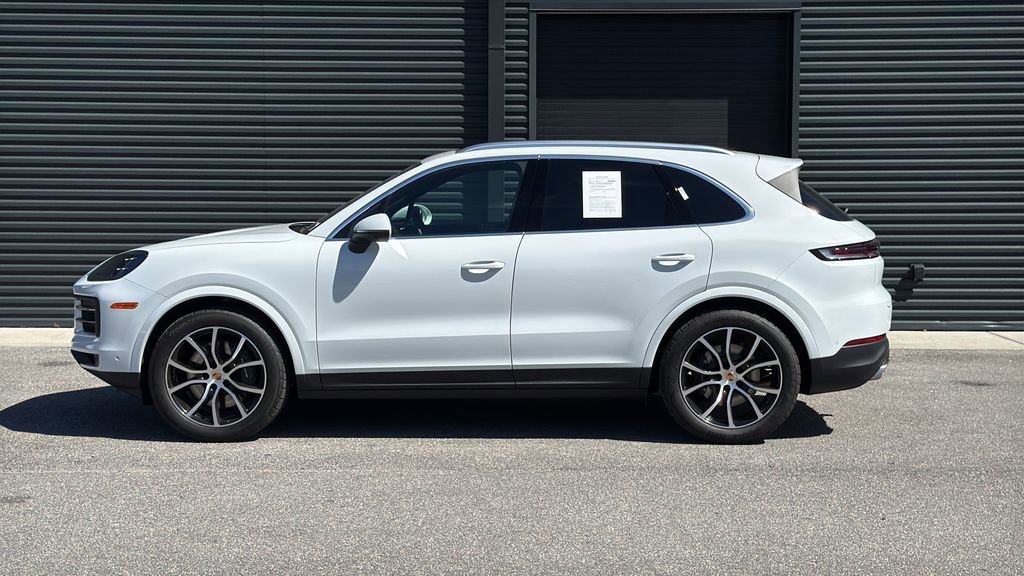 Certified 2026 Porsche Cayenne image 2