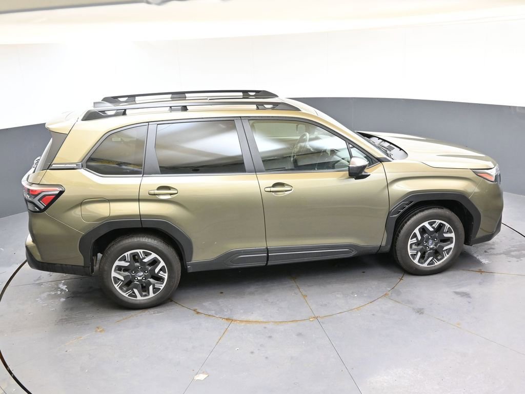 Used 2025 Subaru Forester Premium AWD/4WD image 42