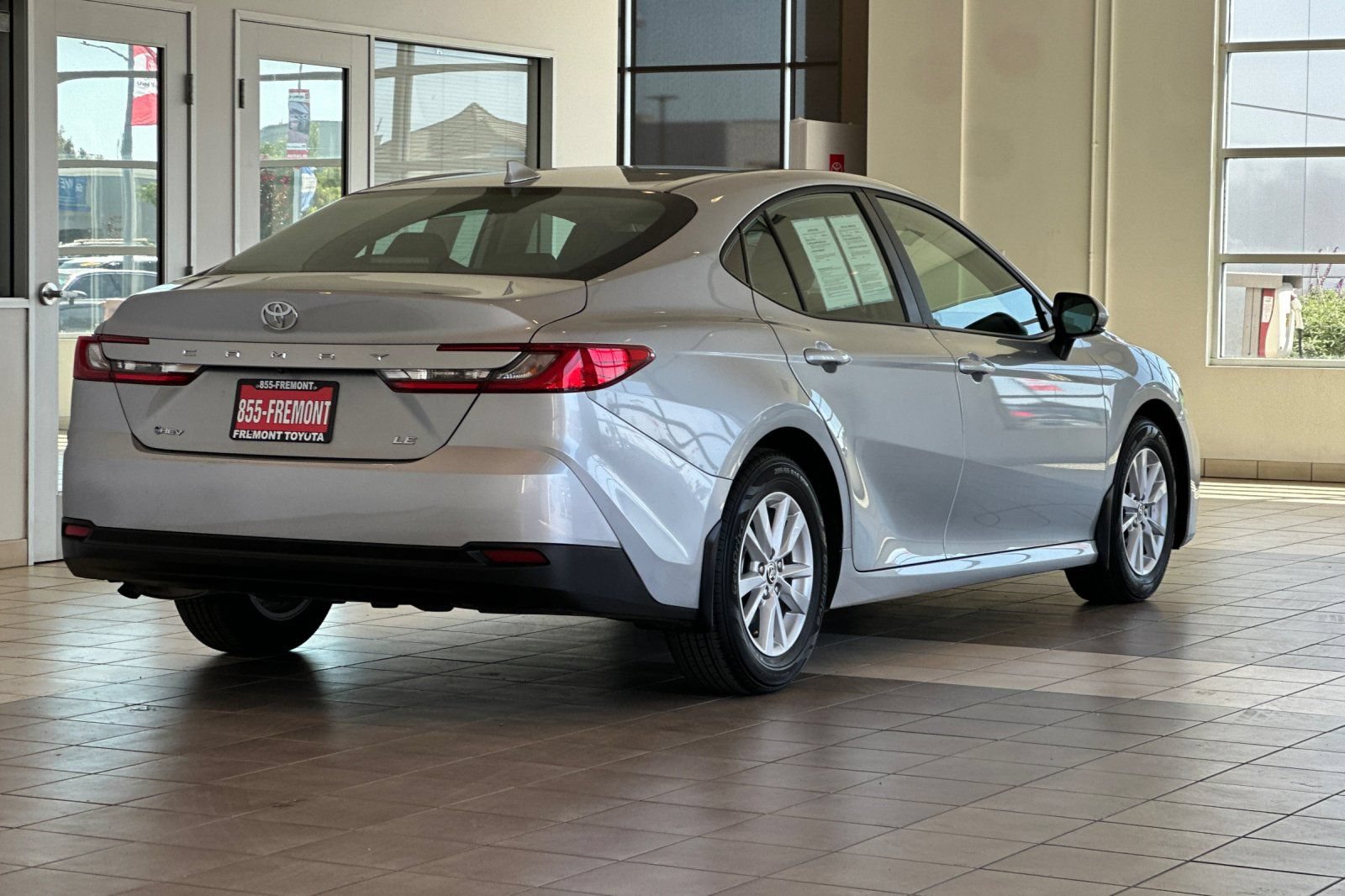 Used 2025 Toyota Camry LE FWD image 4