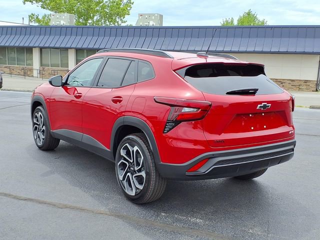 New 2026 Chevrolet Trax RS w/ Driver Confidence Package FWD image 3