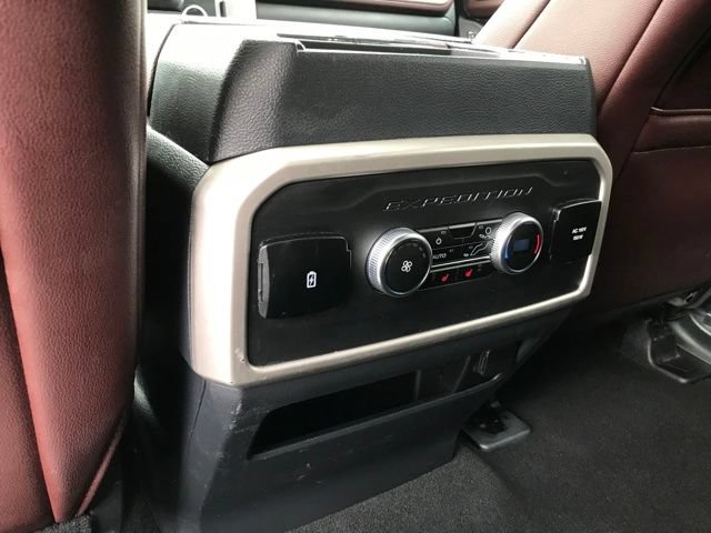 Used 2024 Ford Expedition Limited AWD/4WD image 21