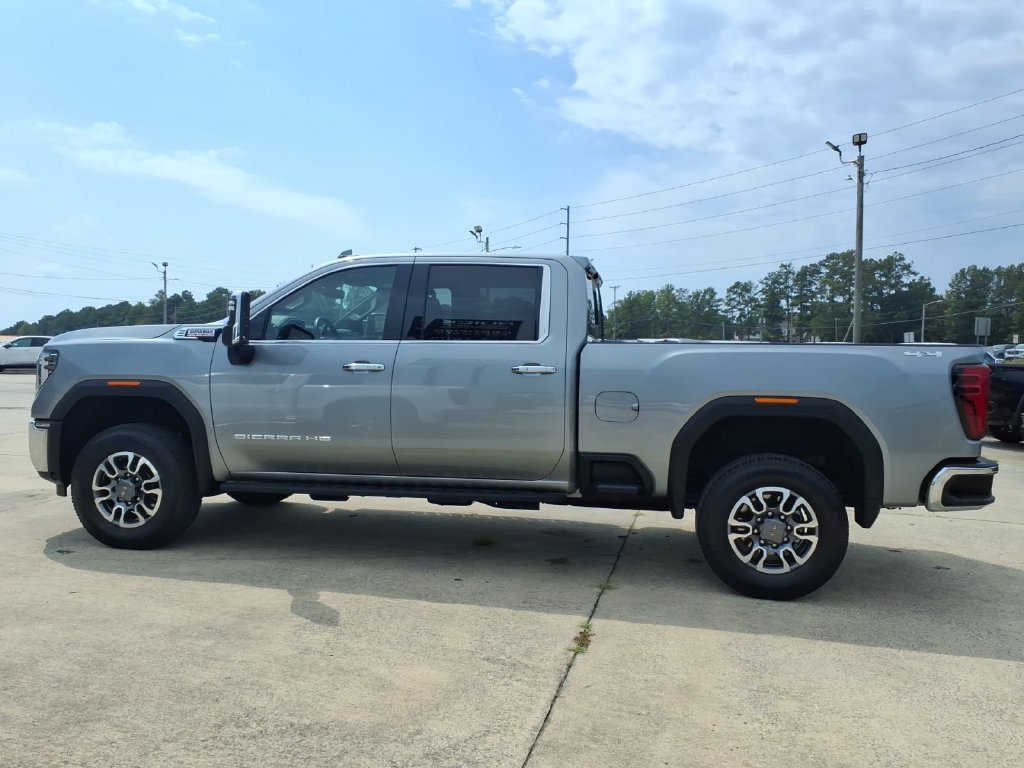 Used 2025 GMC Sierra 2500 SLT w/ SLT Convenience Package AWD/4WD image 4