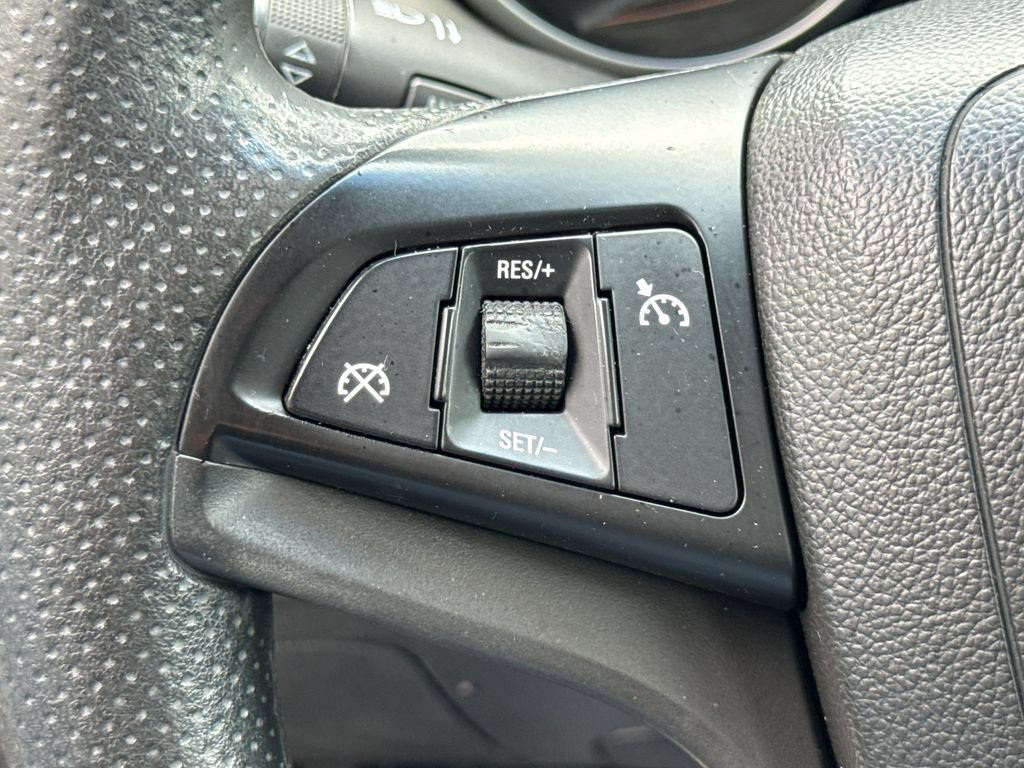 Used 2015 Chevrolet Cruze LT w/ Technology Package FWD image 29