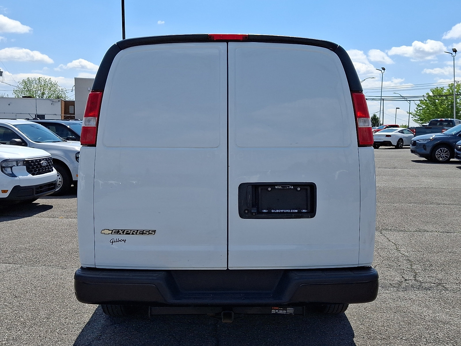 Used 2022 Chevrolet Express 2500 w/ Communications Package RWD image 5