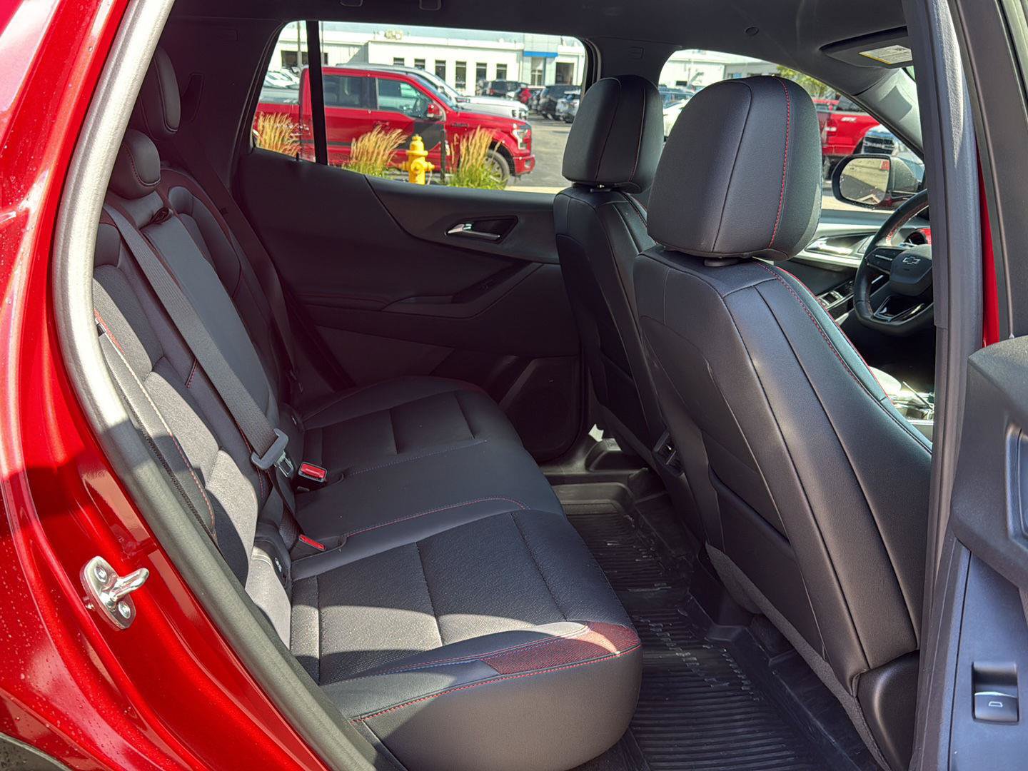 Used 2026 Chevrolet Equinox RS w/ Convenience Package III FWD image 11