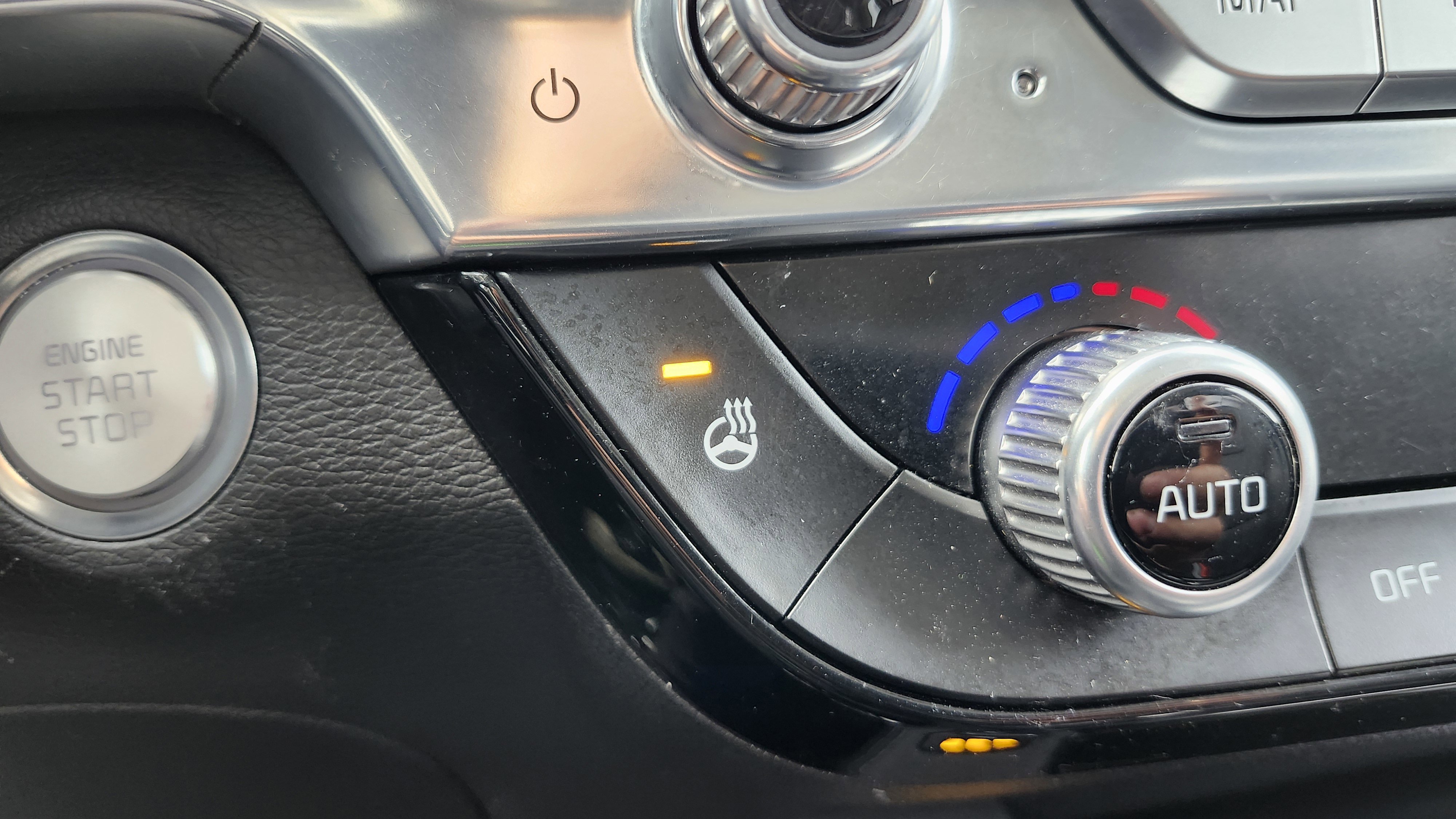 Used 2020 Kia Telluride EX w/ EX Premium Package image 10