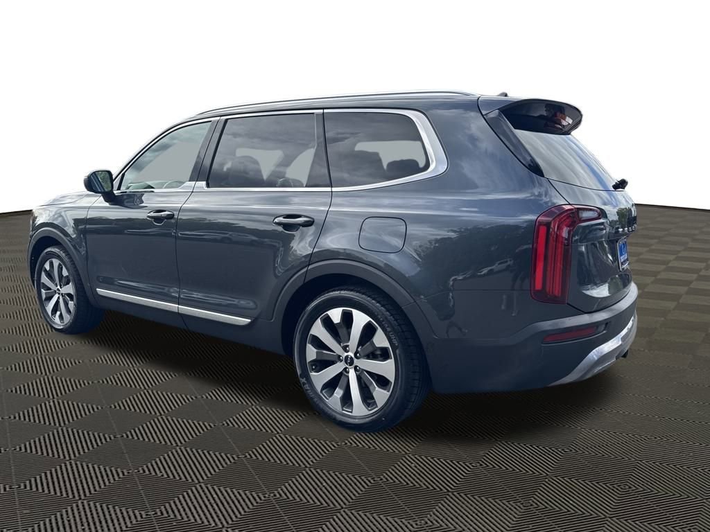 Used 2022 Kia Telluride EX w/ EX Premium Package image 3