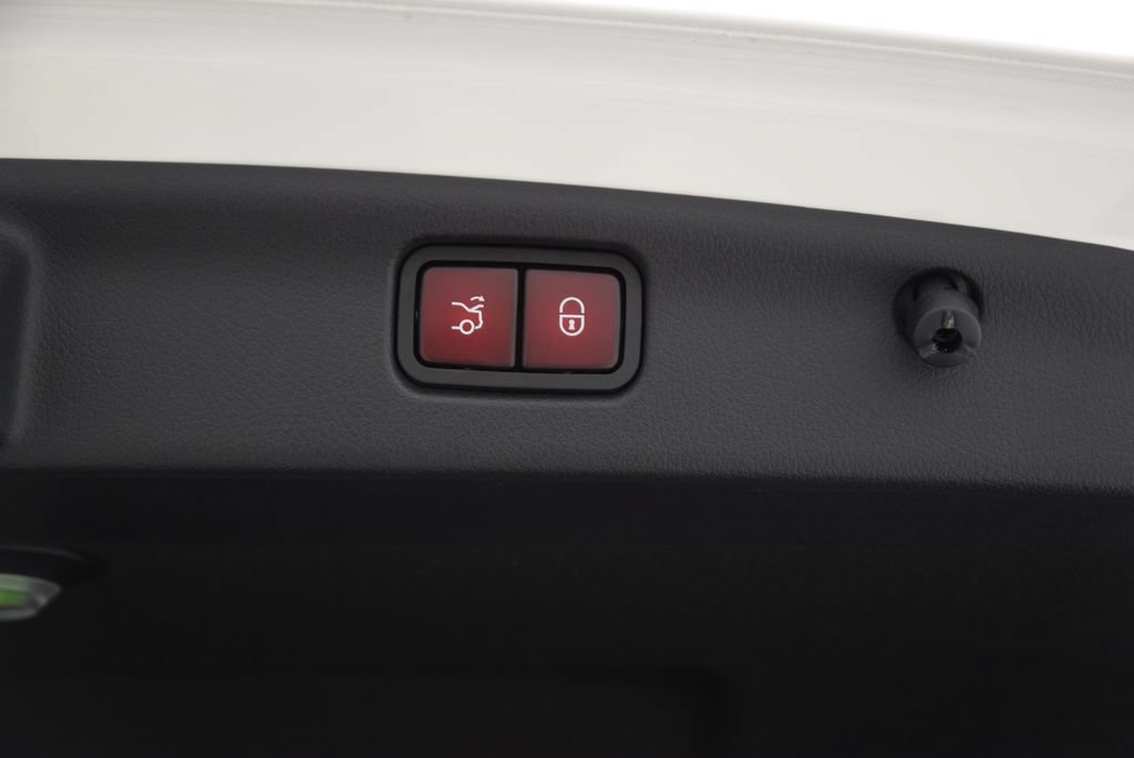 Certified 2023 Mercedes-Benz C 300 Sedan image 30