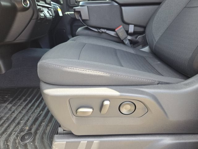 New 2026 Chevrolet Silverado 2500 Custom w/ Custom Value Package AWD/4WD image 18
