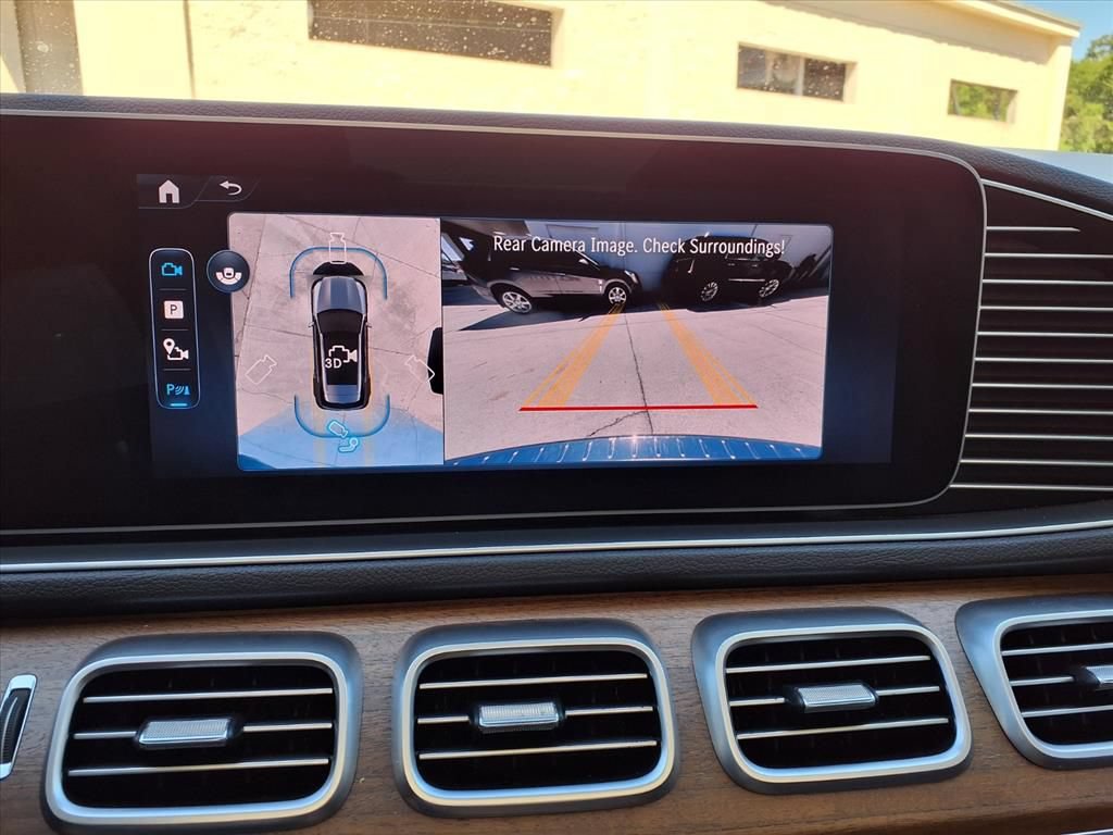 Used 2025 Mercedes-Benz GLE 350 4MATIC w/ Winter Package image 25