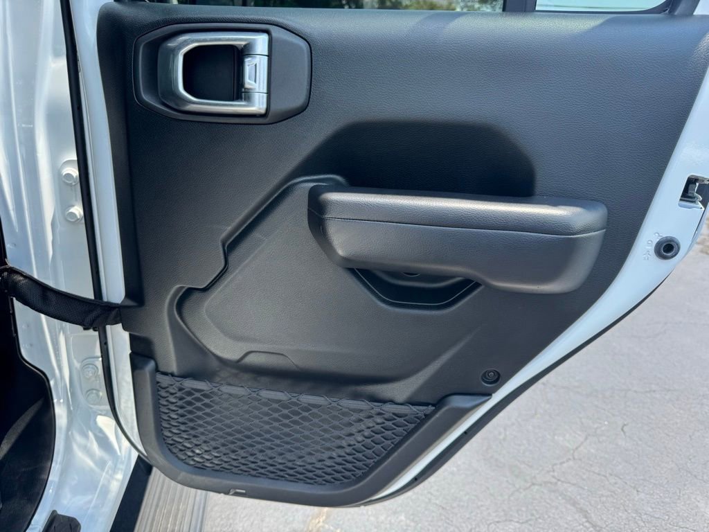 Used 2020 Jeep Gladiator Rubicon w/ Trailer Tow Package image 25