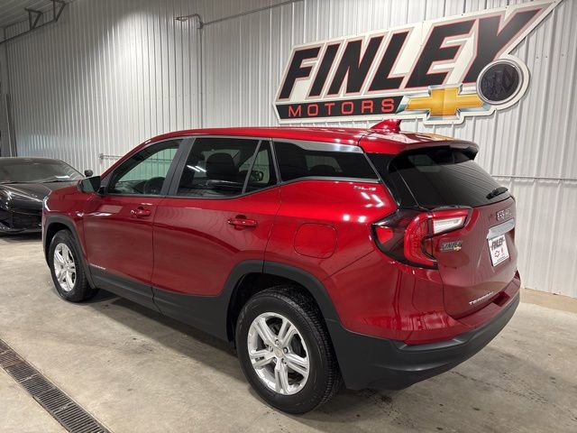 Used 2024 GMC Terrain SLE image 12