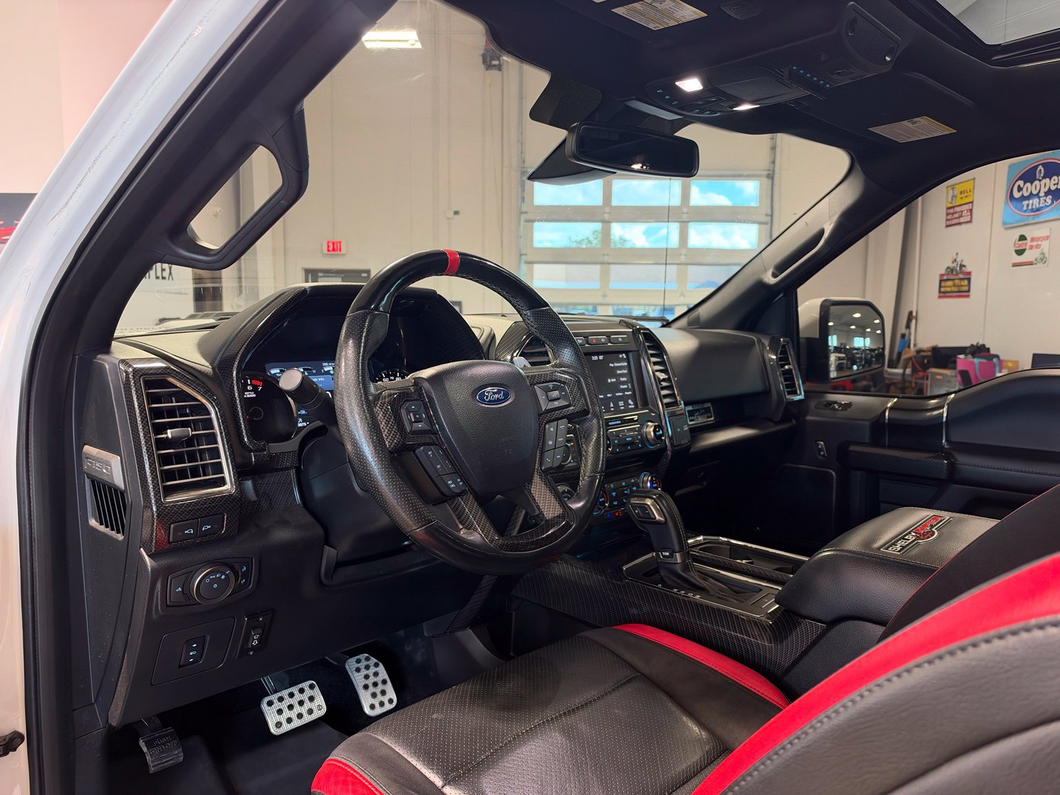 Used 2018 Ford F150 Raptor w/ Equipment Group 802A Luxury AWD/4WD image 21