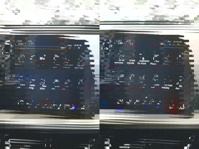 New 2026 Chevrolet Traverse LT w/ Sun and Wheel Package image 22