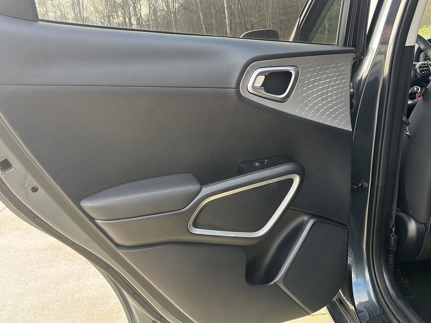 Used 2024 Kia Soul LX w/ Option Group 015 image 14