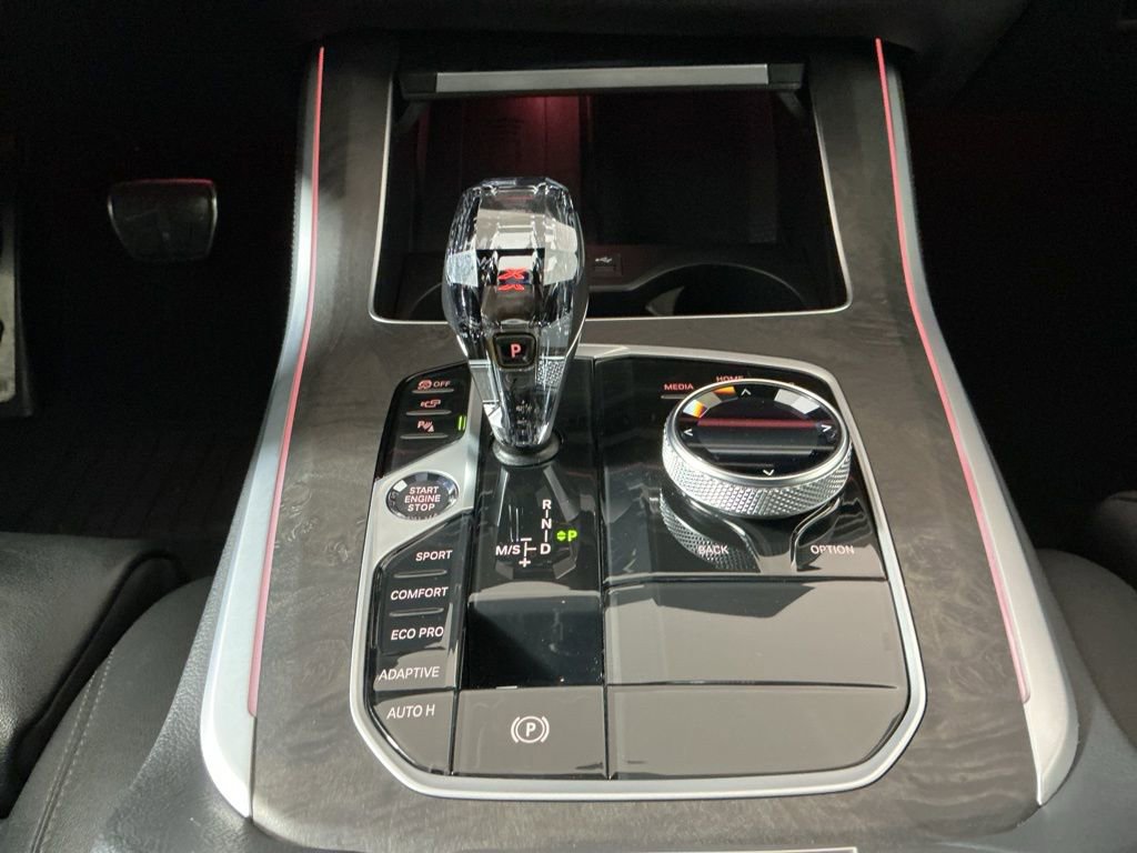 Certified 2022 BMW X5 sDrive40i w/ M Sport Package RWD image 13