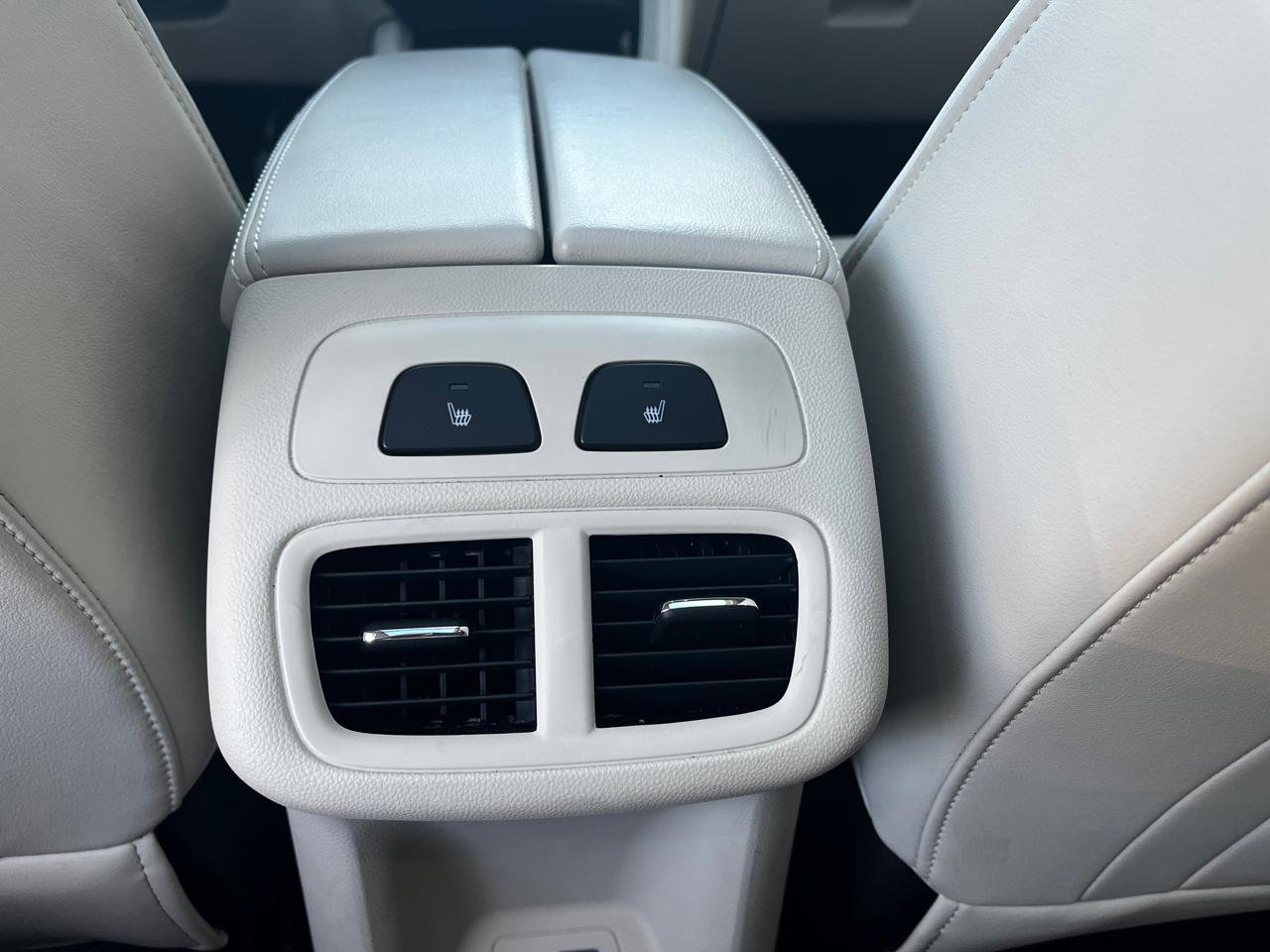 Used 2022 Buick Envision Avenir w/ Safety Package image 18