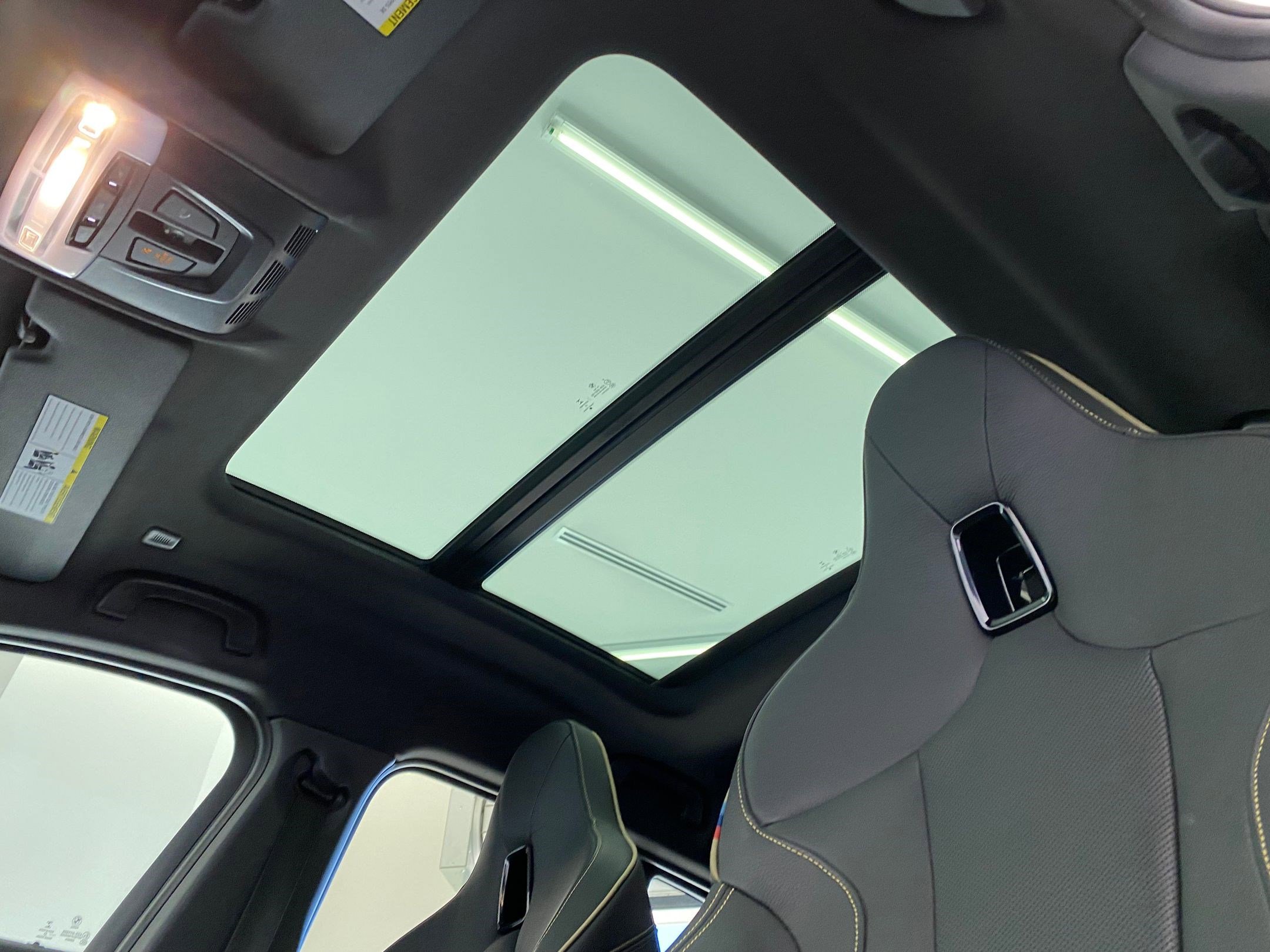 Certified 2023 BMW X2 xDrive28i w/ Edition Goldplay image 14