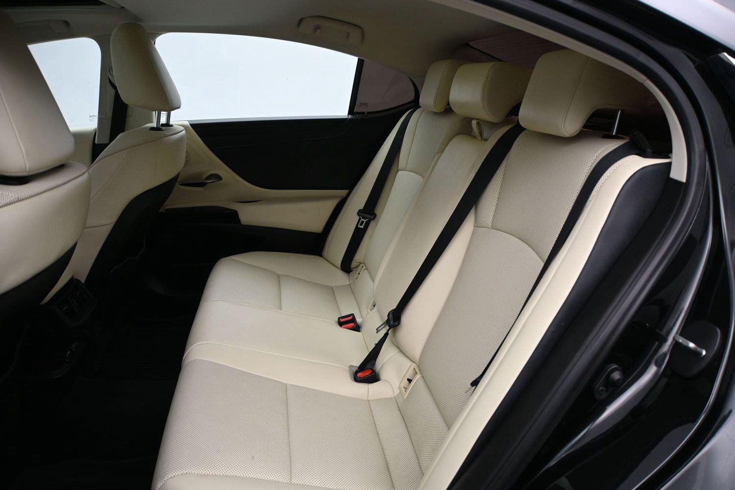 Used 2022 Lexus ES 350 w/ Premium Package FWD image 12