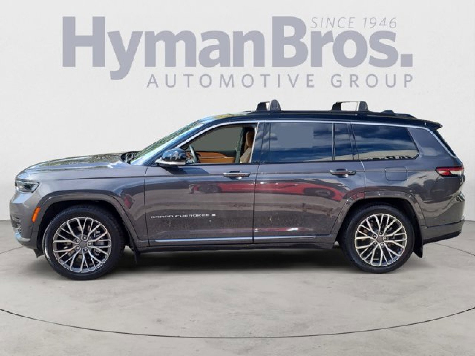 Used 2024 Jeep Grand Cherokee L Summit image 6