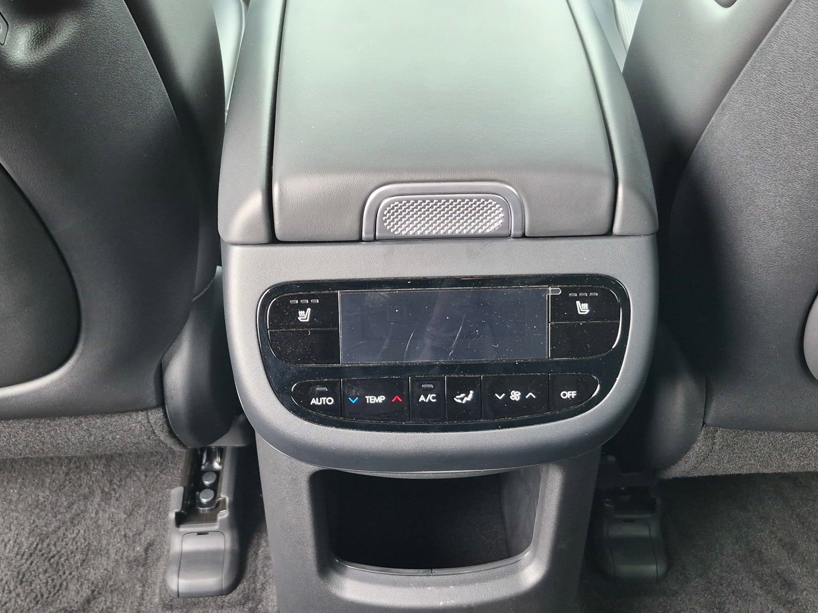 New 2026 Hyundai Ioniq 9 SEL AWD/4WD image 16
