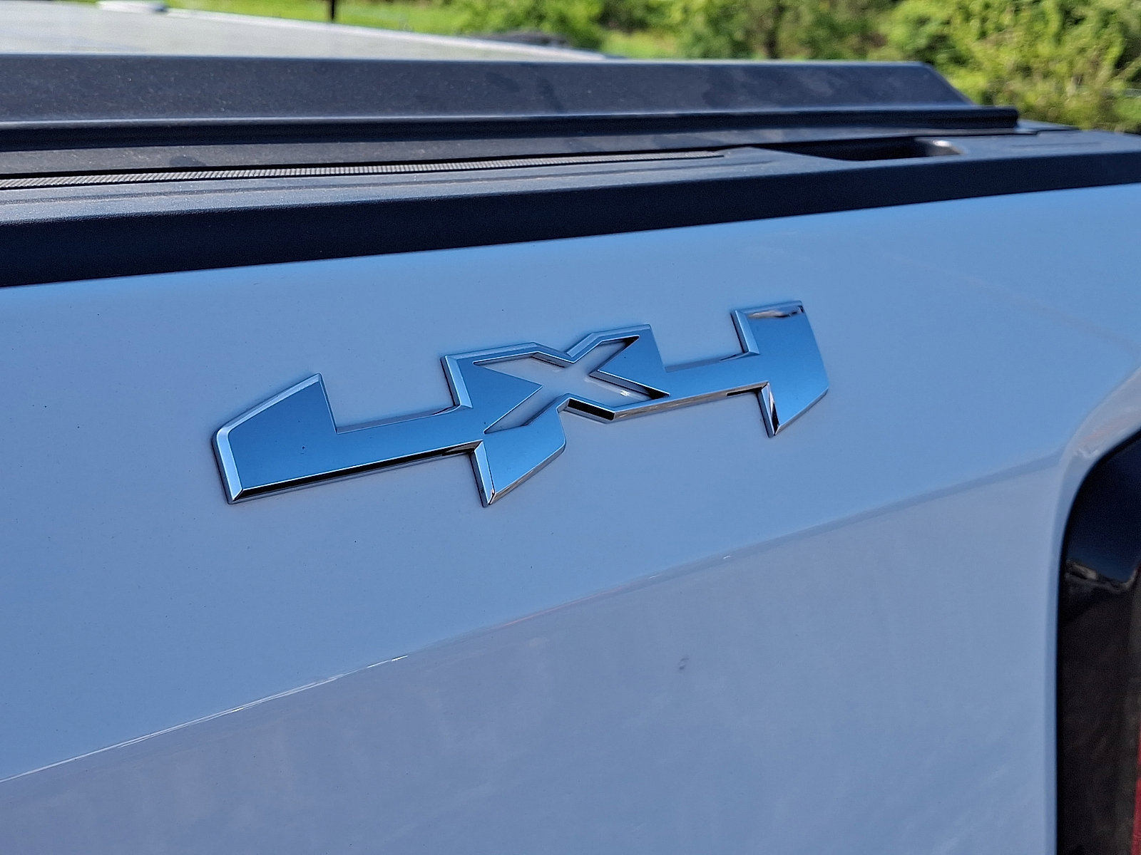 Used 2021 GMC Sierra 1500 SLT w/ SLT Premium Plus Package AWD/4WD image 34