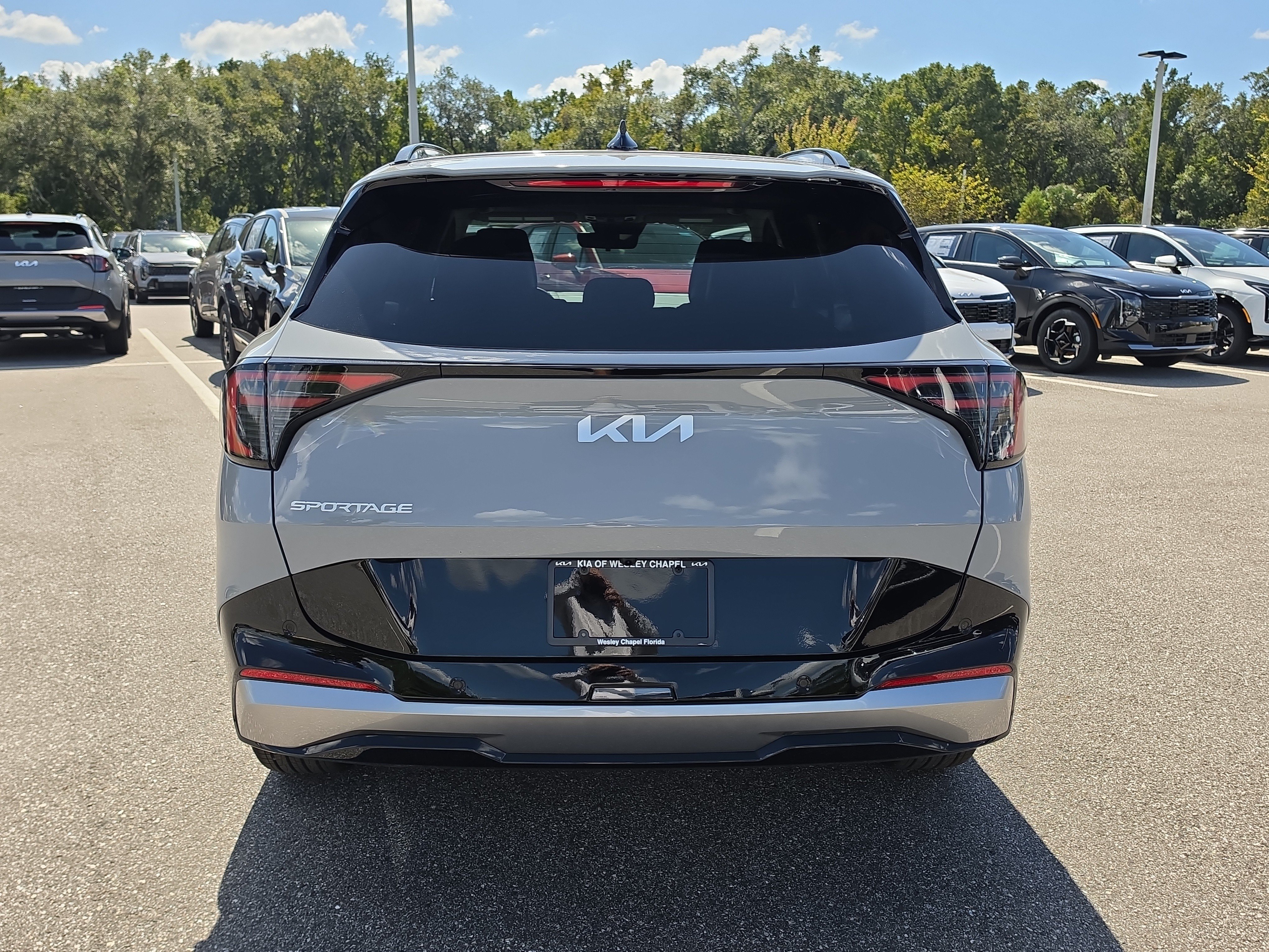New 2027 Kia Sportage SX FWD image 7