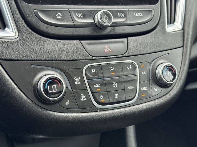 Used 2019 Chevrolet Malibu LT w/ Leather Package image 20