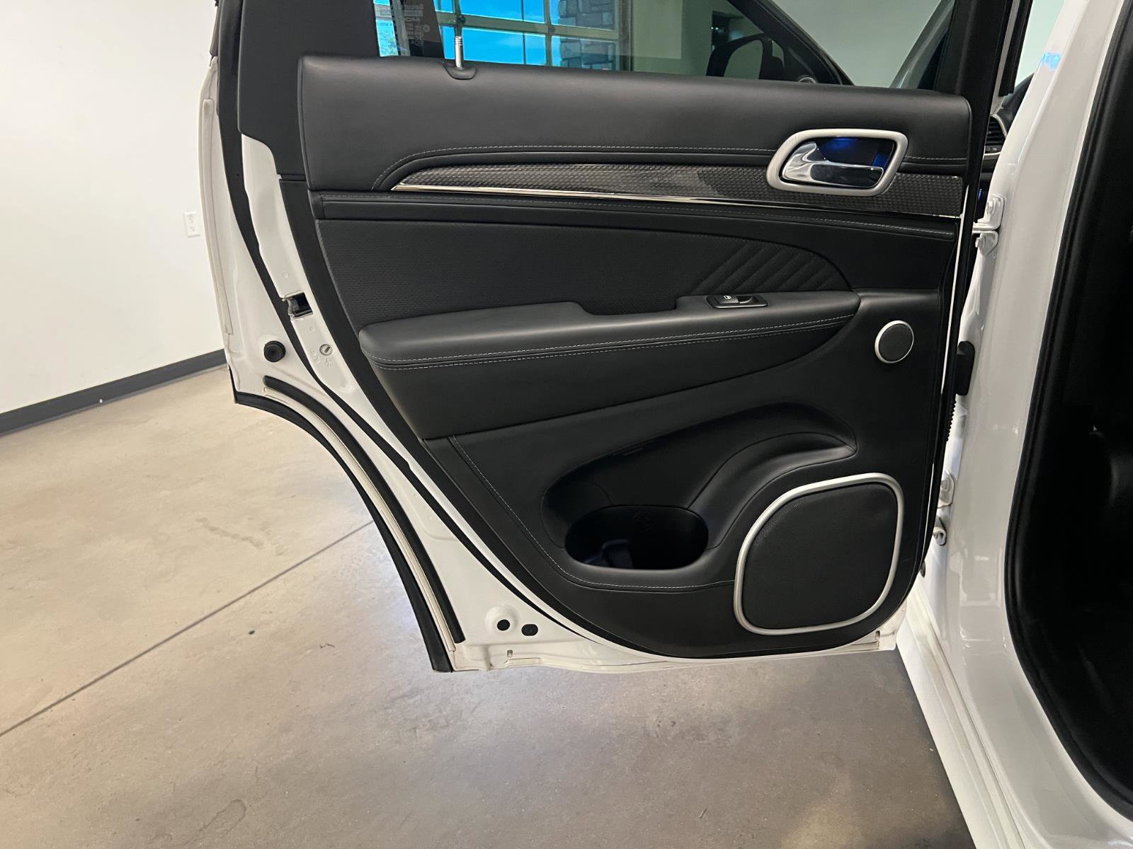 Used 2018 Jeep Grand Cherokee Trackhawk AWD/4WD image 33