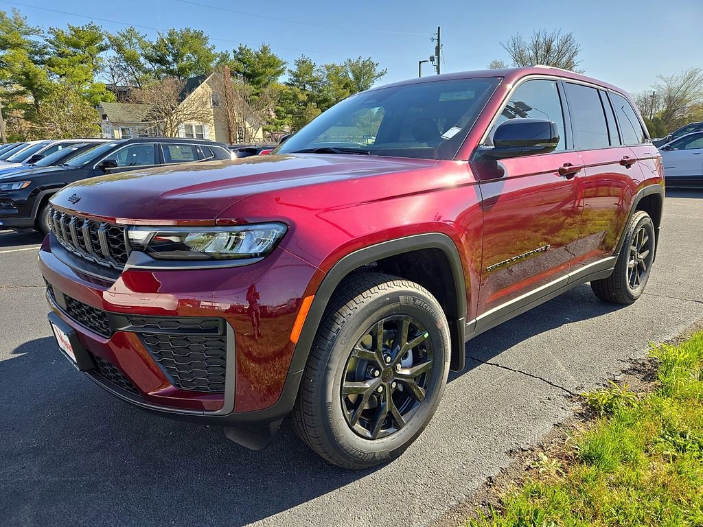 New 2026 Jeep Grand Cherokee Altitude AWD/4WD image 2