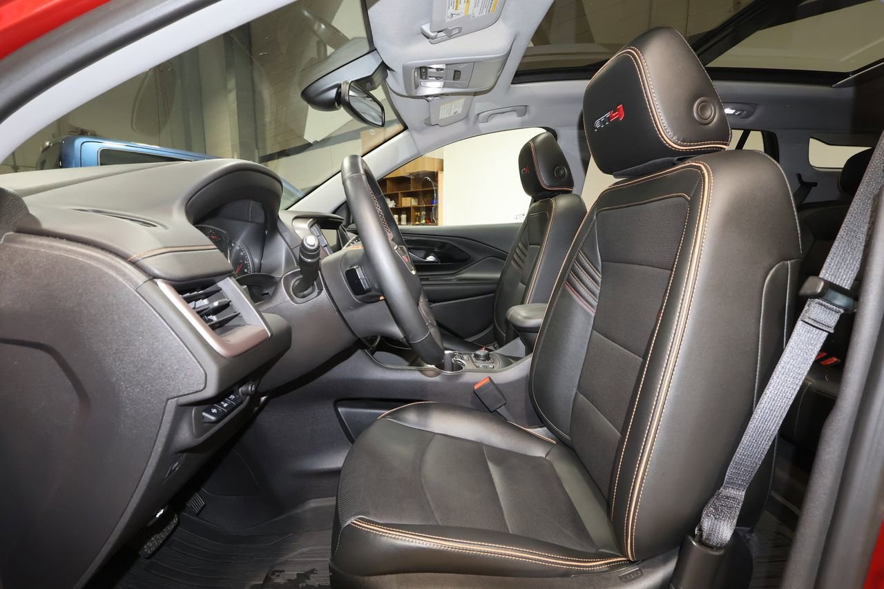 Certified 2024 GMC Terrain AT4 w/ Infotainment Package II AWD/4WD image 22