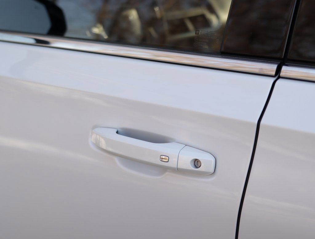 Used 2023 Chevrolet Tahoe LT w/ Luxury Package image 42