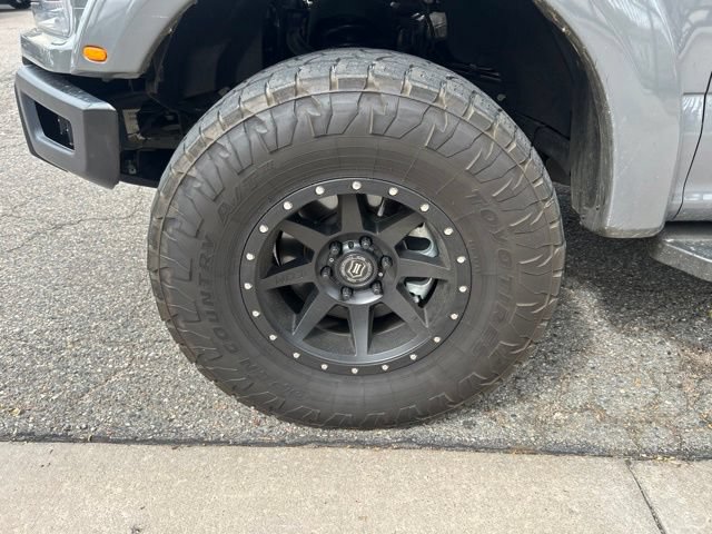 Used 2020 Ford F150 Lariat w/ Equipment Group 502A Luxury AWD/4WD image 3