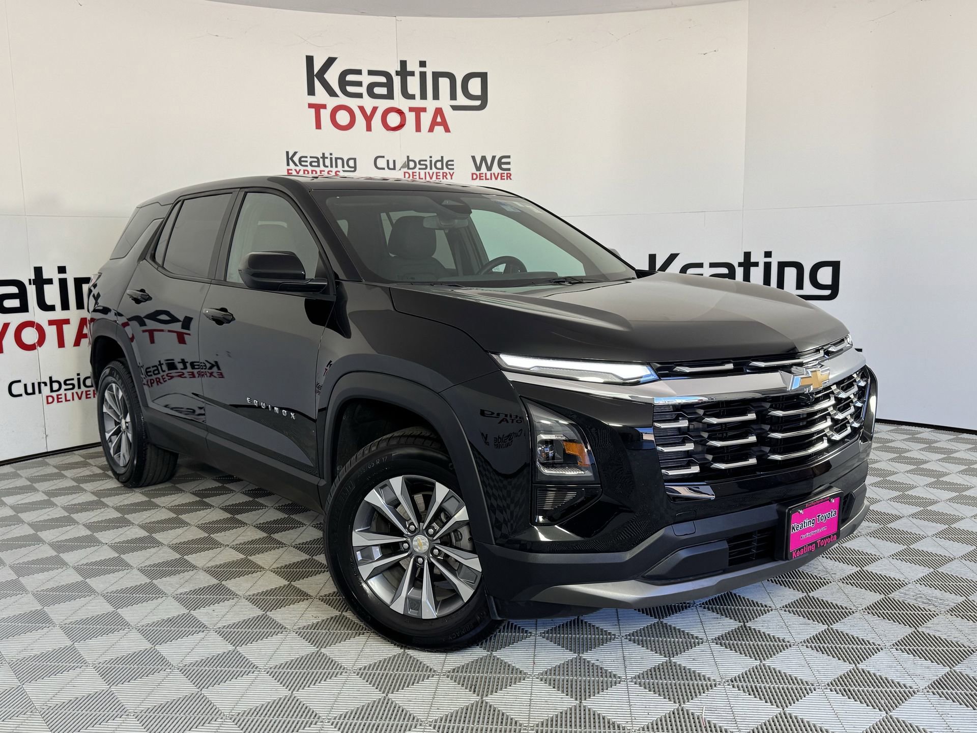 Used 2026 Chevrolet Equinox LT image 3